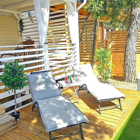 Kemp Mobile Ana - Camp Soline Biograd