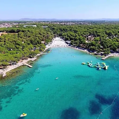 Mobile Ana - Camp Soline Biograd Weißenburg