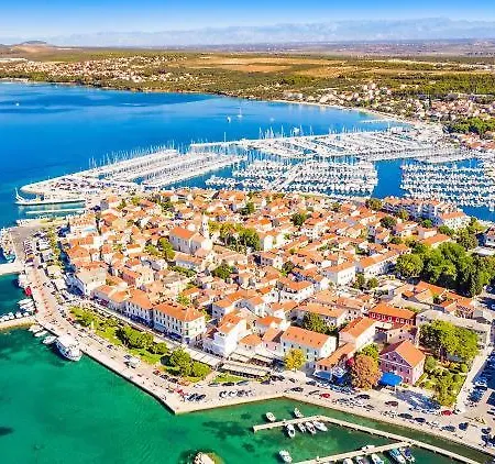 Campingplatz Mobile Ana - Camp Soline Biograd 4*
