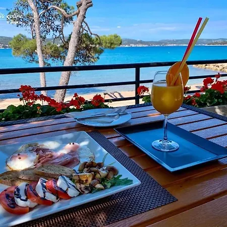 Campingplatz Mobile Ana - Camp Soline Biograd 4*