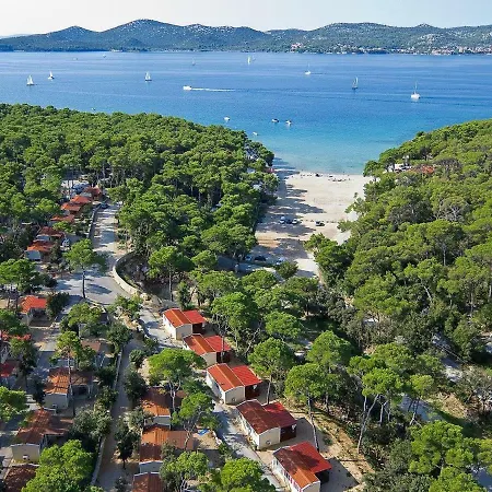 Campingplatz Mobile Ana - Camp Soline Biograd Weißenburg
